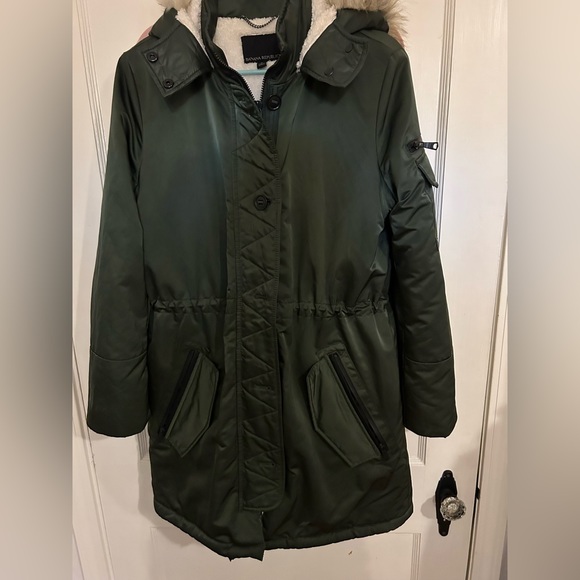 Banana Republic coat. Gently used on vacations. - Picture 2 of 6